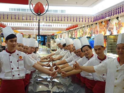 深圳最大海鮮酒樓改賣素餐 看老闆改變的心路歷程