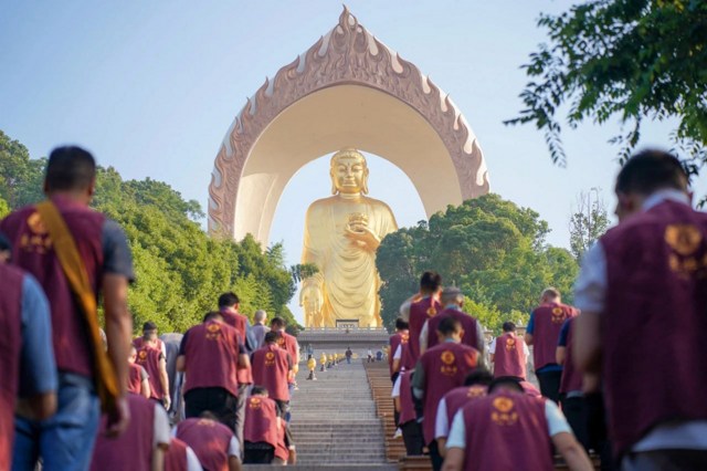 捨秘訣而耕空言，棄神丹而服狂藥，豈不大可哀哉