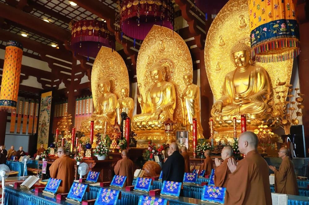 僧人把時間用在這些事情上，實在是顛倒