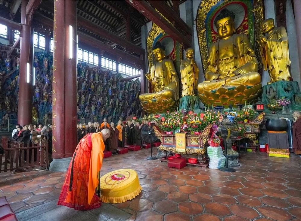 當知此人為得大利