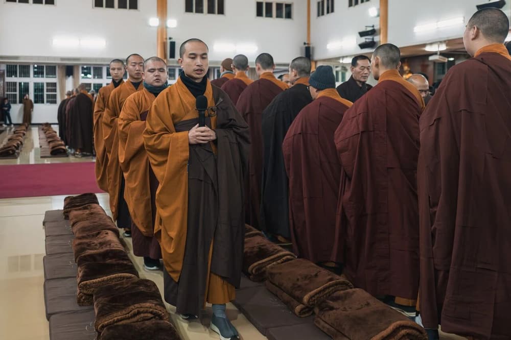 棄生滅守真常，全體變成不生滅